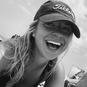 Meet your Posher, Abigail